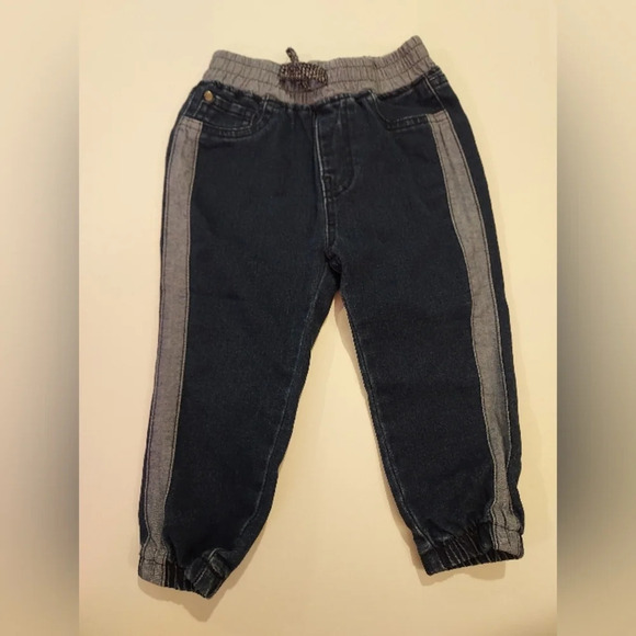 Joe's Toddler Boy 2 Piece Set, Long Sleeve and Jean Joggers in Size 2T - Picture 7 of 10